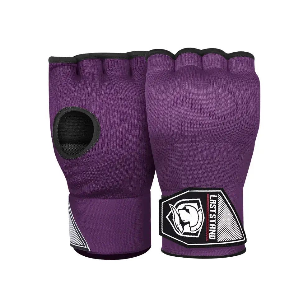 Sous-gants de boxe violets Laststand Powerlock, vue de face avec rembourrage en gel et logo visible.